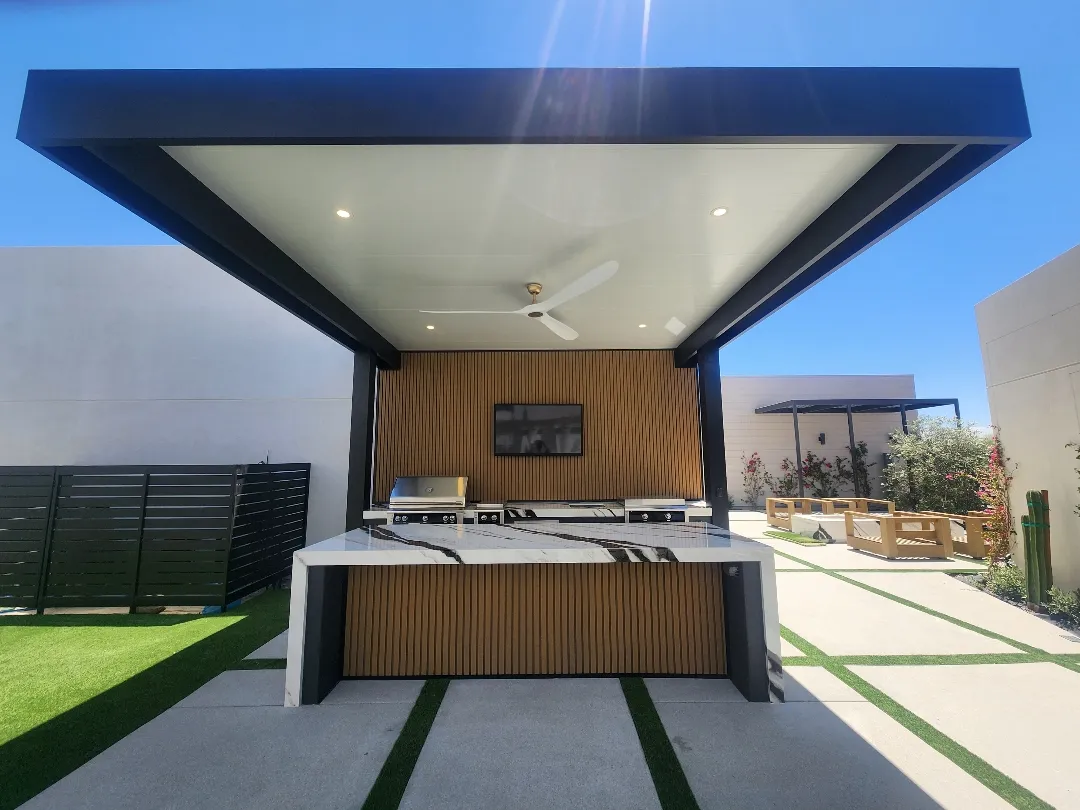 4K cantilevered aluminum pergola for a premium DFW home