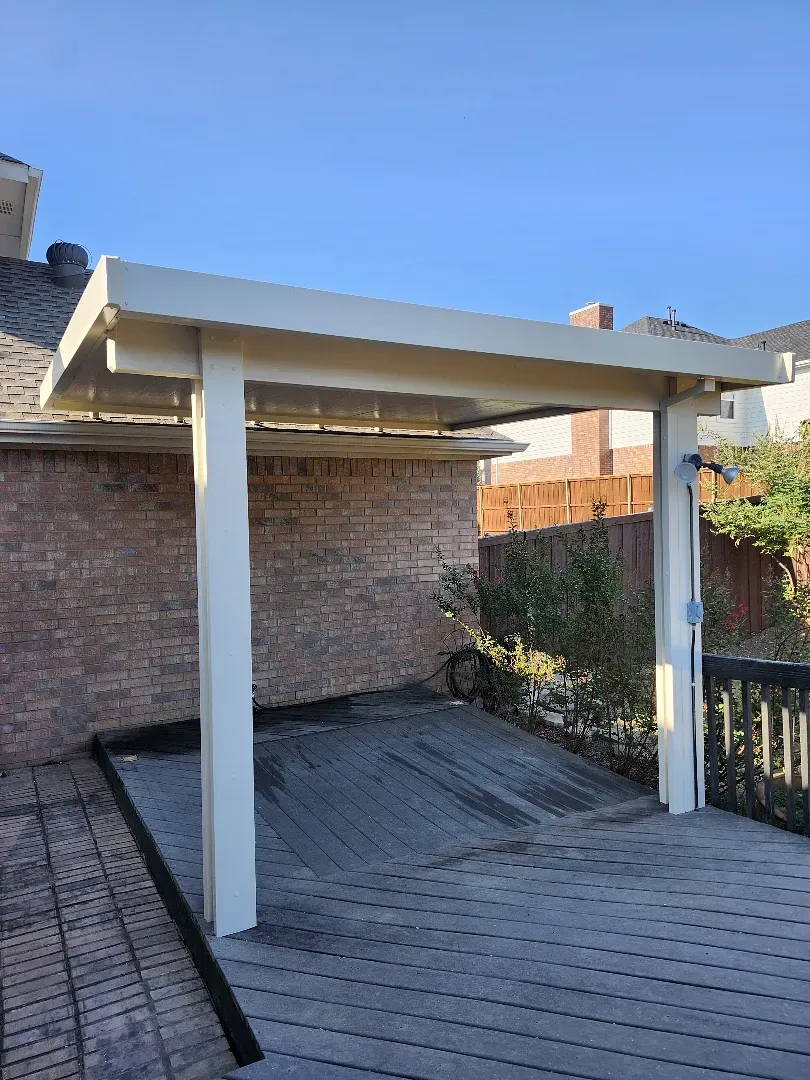 Weatherwood insulated patio cover for a Plano, TX home